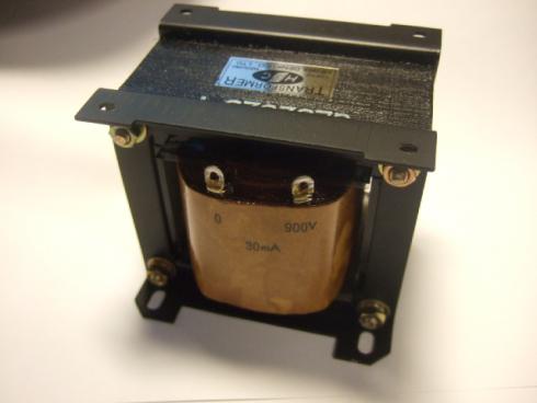 Pakkamuuntaja 900V/30mA - 220/900 VAC