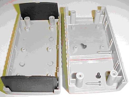 G114 - LAITEKOTELO 120x60x40mm harmaa, musta