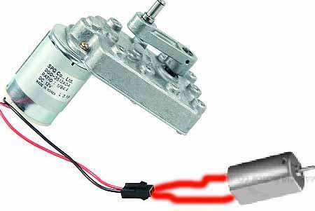 DGO-3512 + Mabuchi FF-050SH - 5...12VDC vaihteistomoottori + Mabuchi FF-050SH-2430 DGO-moottoria generaattorina.