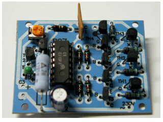 B097 - Ohjelmoitava 4-kanava valoketju