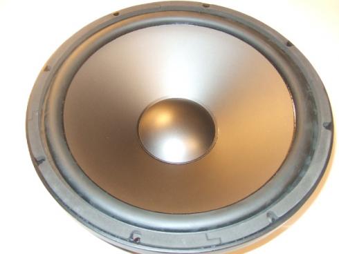 W300RAO42 12" pari Supersound 12" bassokaiutin 2 kpl: n tarjoushinta.