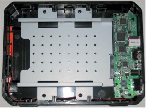 IOCELL Netdisk solo newfast 351 - NAS-VERKKOPALVELIN, Iocell netdisk solo 351 sisältää kaapelit, softan ja virtalähteen (ei sisällä kovalevyä).