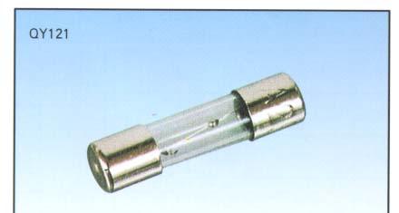 T 8A 5X20mm - Hidas lasiputkisulake, ei jännitemerkintää. Soveltuu pienoisjännitekäyttöön ( max 120 VDC/ 50 VAC ).