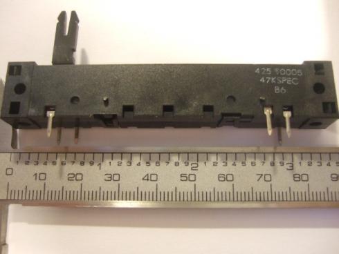 Liukupotentiometri 2x47kohm - LOG. 87x9x14mm