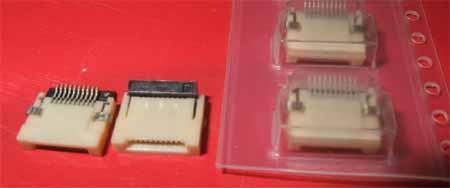 LCD6807 - 64x16 graafinen LCD-moduuli. Koko n. 33.5X13mm. NÄYTÖN nauhakaapelin vastakappale (runkoliitin) mukana.