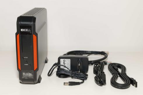IOCELL Netdisk solo newfast 351 - NAS-VERKKOPALVELIN, Iocell netdisk solo 351 sisältää kaapelit, softan ja virtalähteen (ei sisällä kovalevyä).