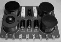 JAKOSUODIN 3-TIE - 8 ohm. Musiikkitehonkesto 200W. Jakotaajuudet 1.5/5 kHz. 8 ohm