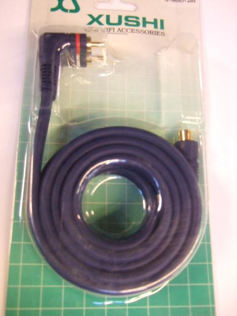 XUSHI X-6085 RCA Y-kaapeli - 2Xrca uros (kulma)/1Xrca naaras (suora). Pituus 2m. Kullatut liittimet.