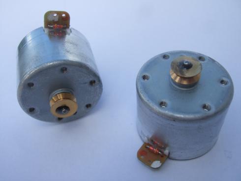 DC-motor MMI-6S2LE - Nauhurimoottori 13 VDC. Valmistaja: Philips.