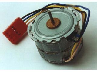 SO21/24 - Askelmoottori AEG SO21/24, hammasrattaalla. 5V( max 0.625A