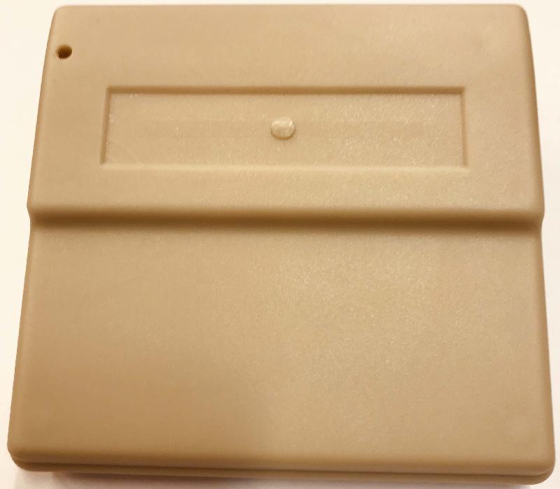 G005 - Viistokotelo. Mitat n. 90x95x40x-20mm