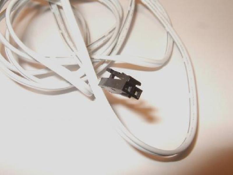 2pin johdolla, 10 kpl - 2pin naarasliitin 1.5m valkoisella johdolla. Esim. led-pidikkeeksi, liittimeksi piikkirimaan tms. 10 kpl:n satsi.