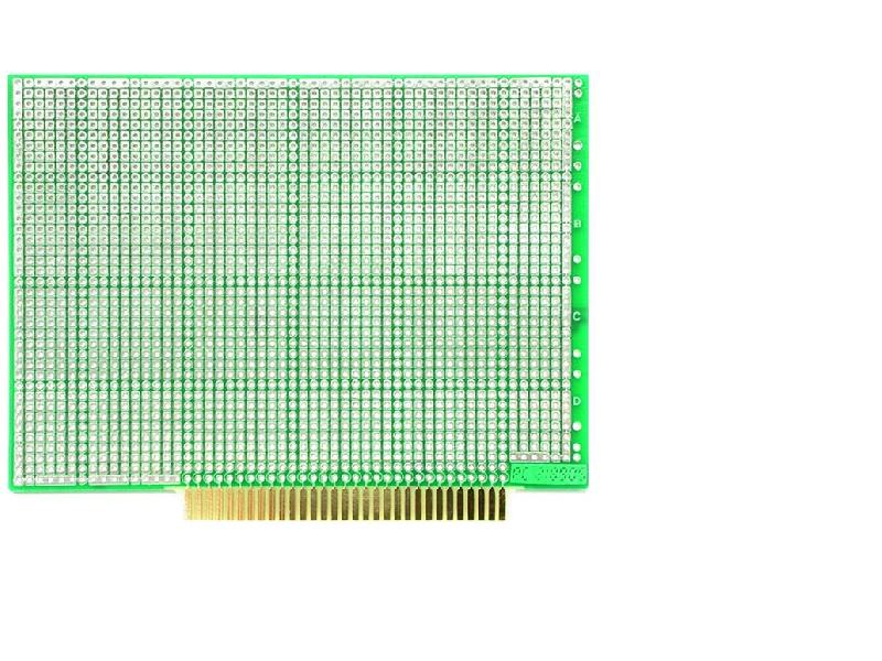 PC-218905 XT-BUS - Kaksipuoleinen lasikuitulevy, kontaktit läpikuparoituja ja tinattuja. Mitat ( ilman liitinosaa ) noin 14 x 10 cm.