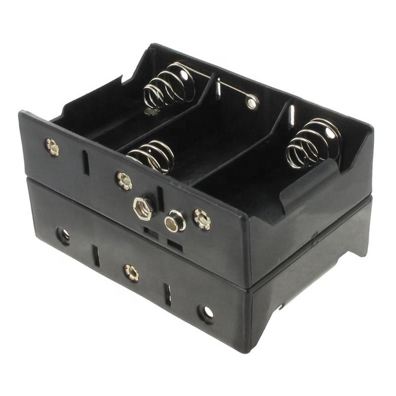 6xD - Paristokotelo kuudelle D-paristolle. Sarjaankytketty 9V. Kuvasta poiketen liittäminen on juotoskorvakkeilla.