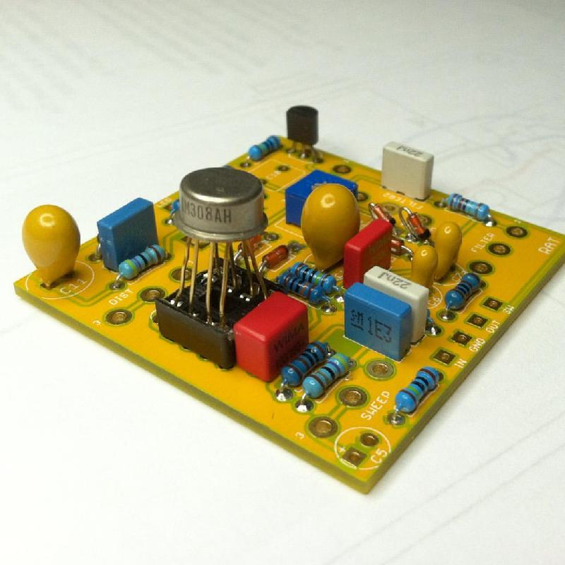 LM308 - TO-5 kotelo (metalli ). DC: year 1984 ( Thomson Semiconducteurs ).