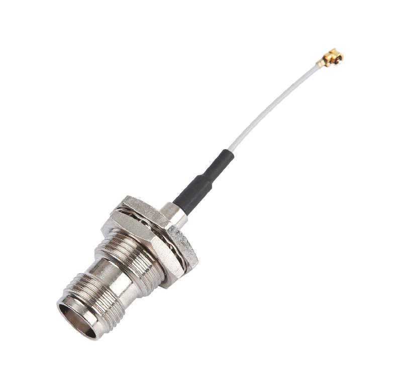 Interface cable Ipex to TNC. Kokonaispituus n. 120mm. - Tuotekuva