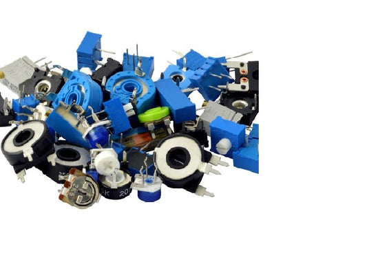 Trimmerilajitelma, 50 kpl - Trimmerilajitelmassa yksi -ja monikierrostrimmereitä yht. noin 50 kpl.